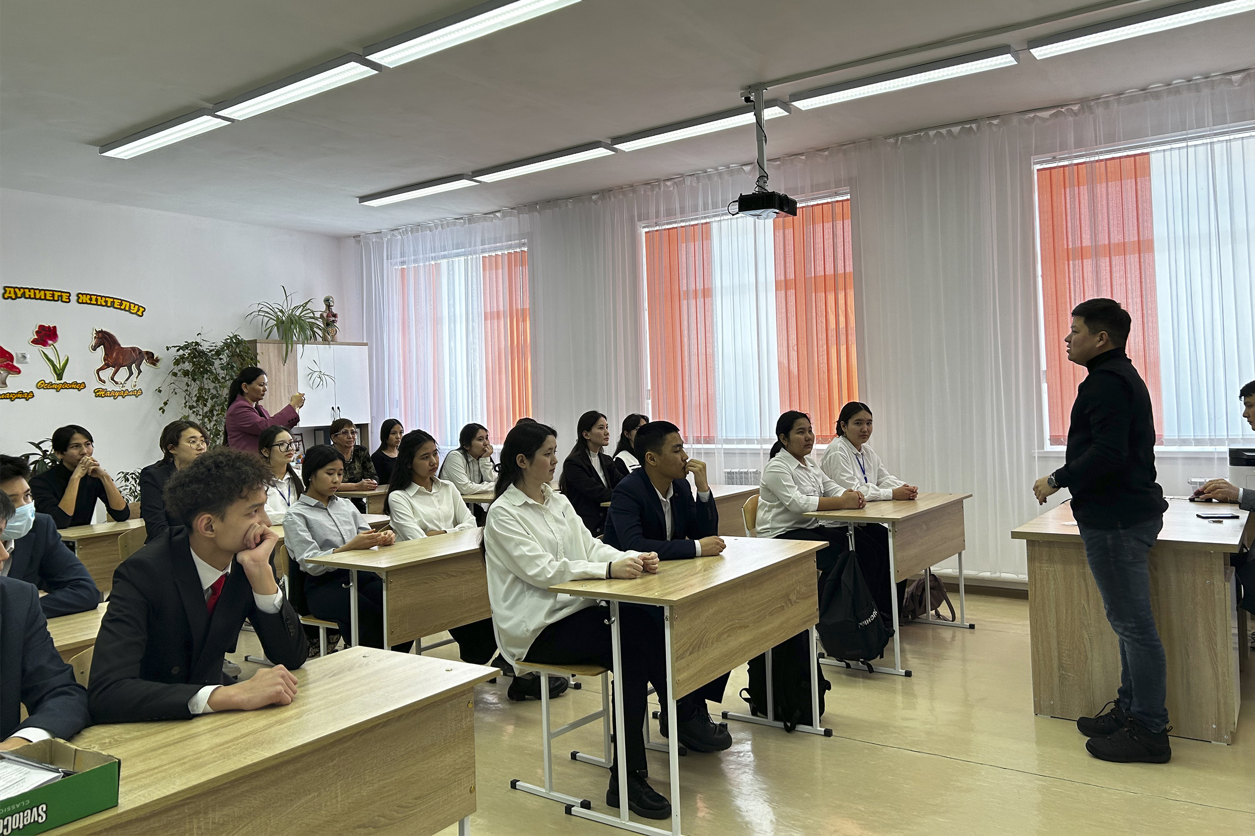 Встречи с выпускниками школ Карабалыкского района