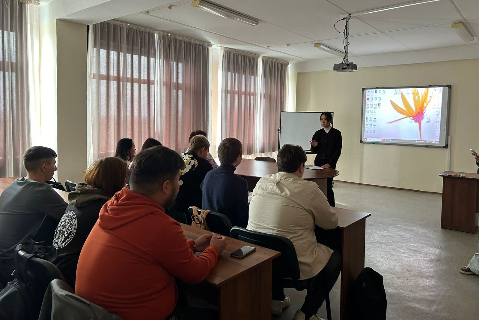 Meeting of the psychologist of the youth resource center, Askarova K.B. with students on the topic of “Family life”