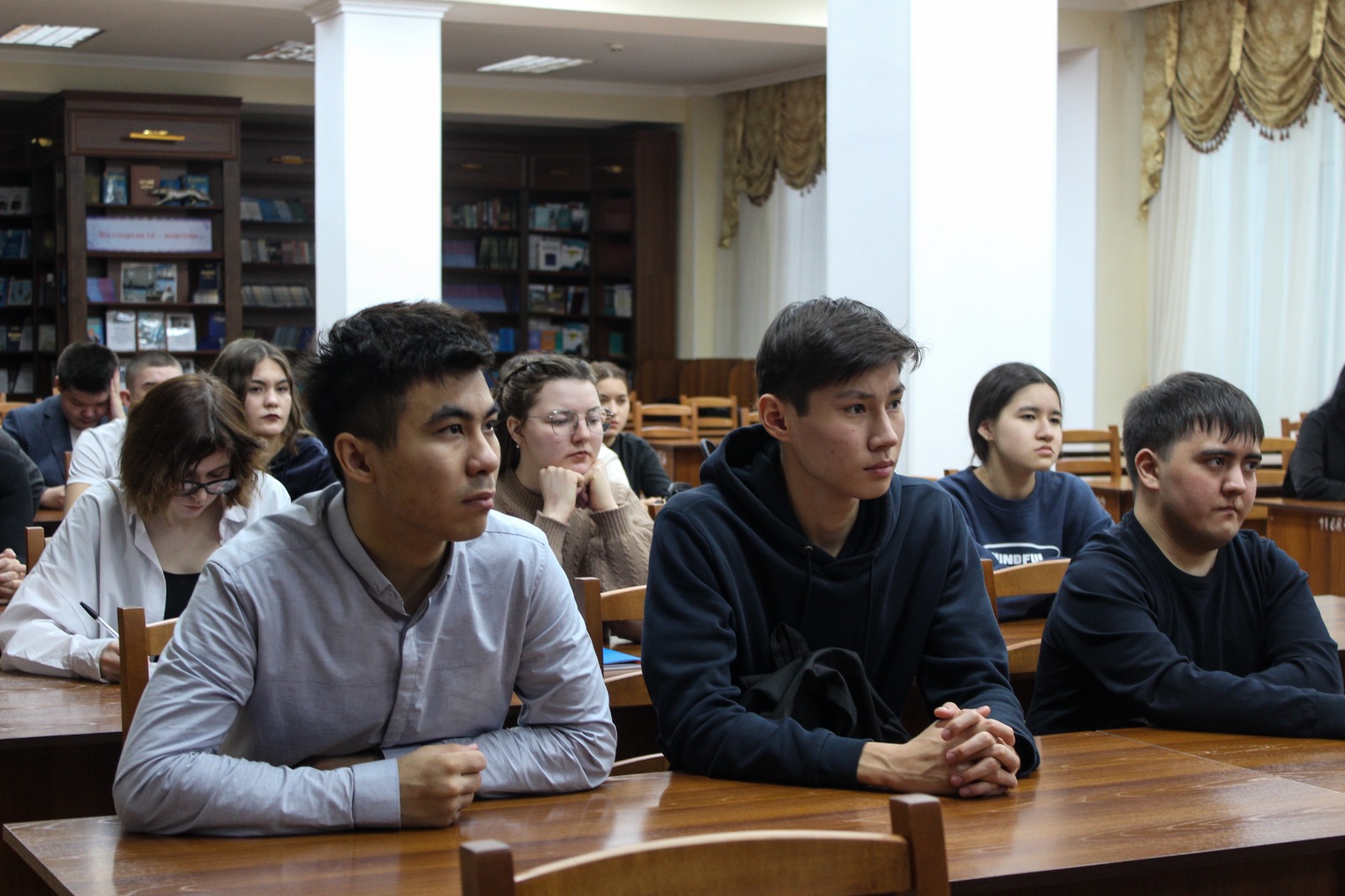 Лекции для студенческой молодежи «Обсуждение итогов Национального курултая»